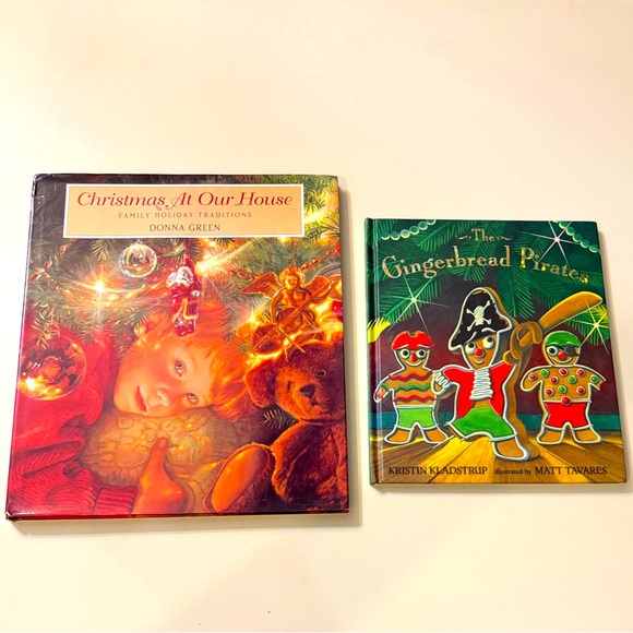 2 HARDCOVER Christmas and Pirate Themed Books, Retail $48 both - Picture 2 of 10